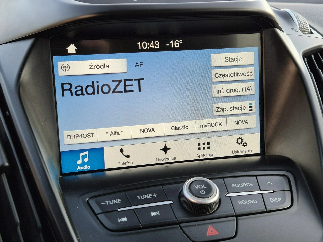 Ford Kuga - Zdjęcie 25