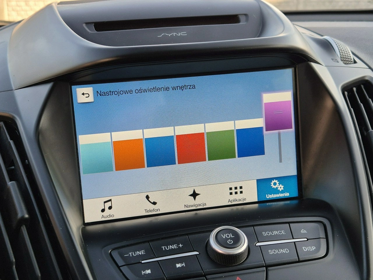 Ford Kuga - Zdjęcie 28