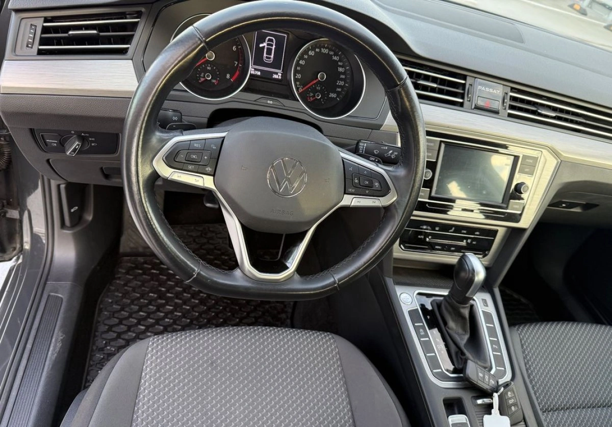 Volkswagen Passat - Zdjęcie 13