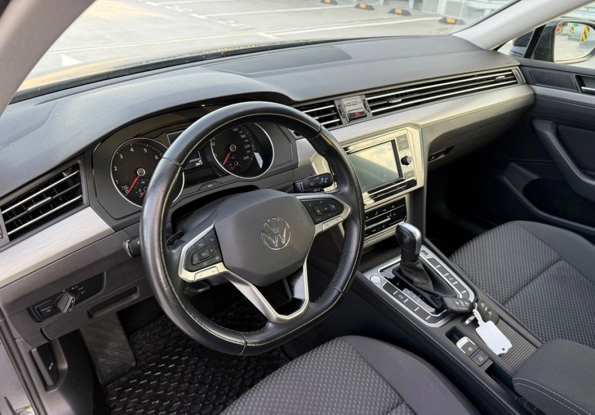 Volkswagen Passat - Zdjęcie 14