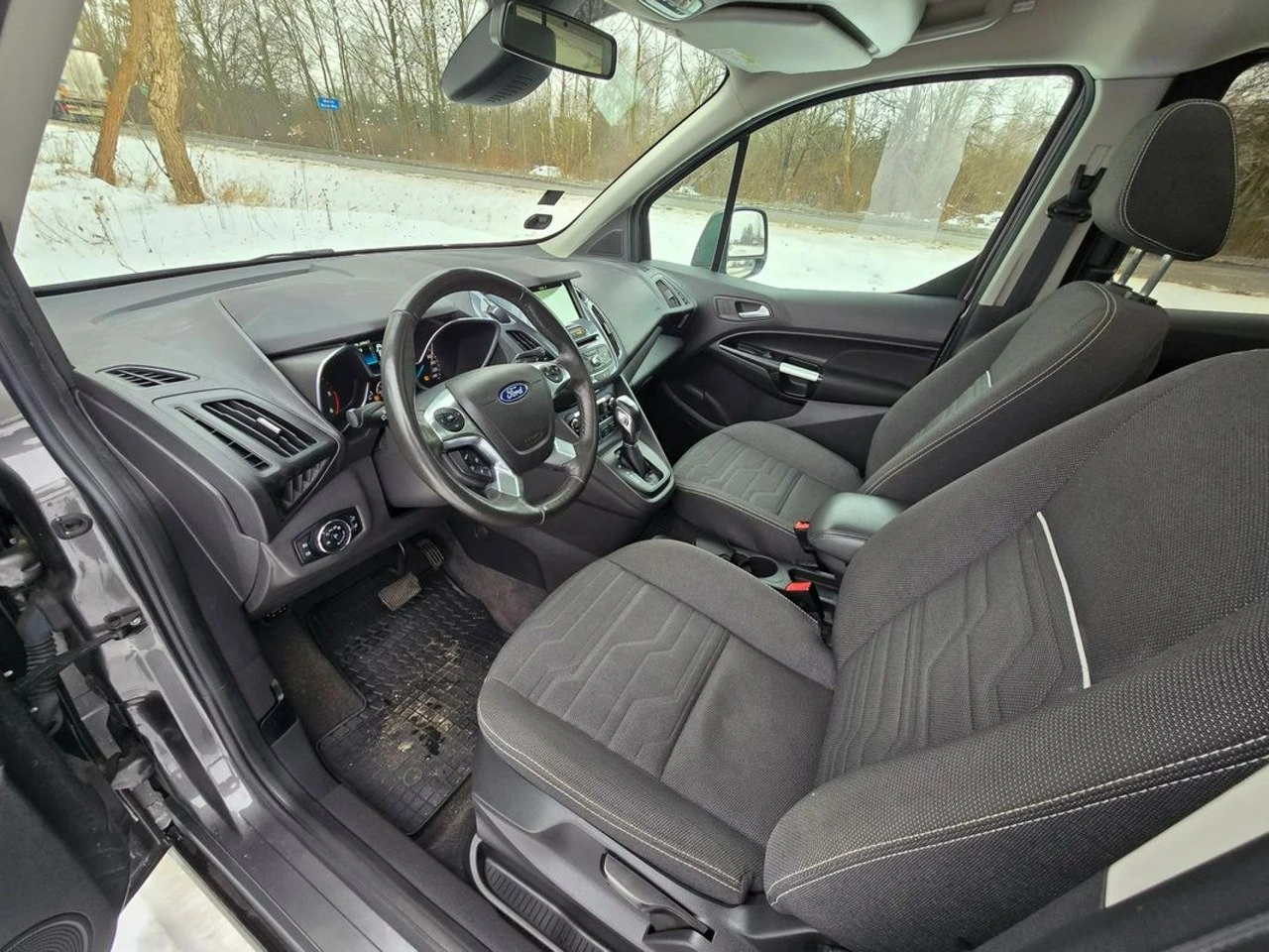 Ford Grand Tourneo Connect - Zdjęcie 4