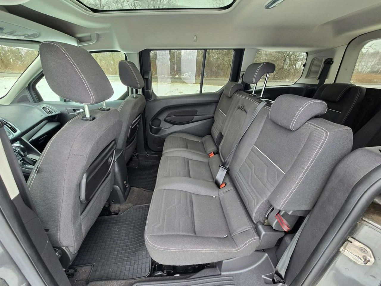 Ford Grand Tourneo Connect - Zdjęcie 7