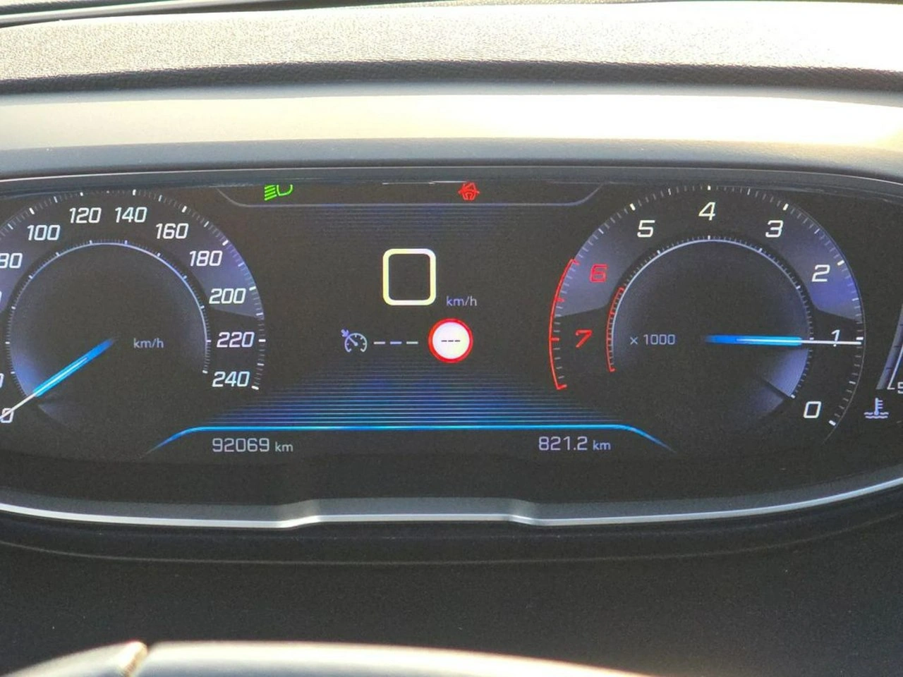 Peugeot 3008 - Zdjęcie 8