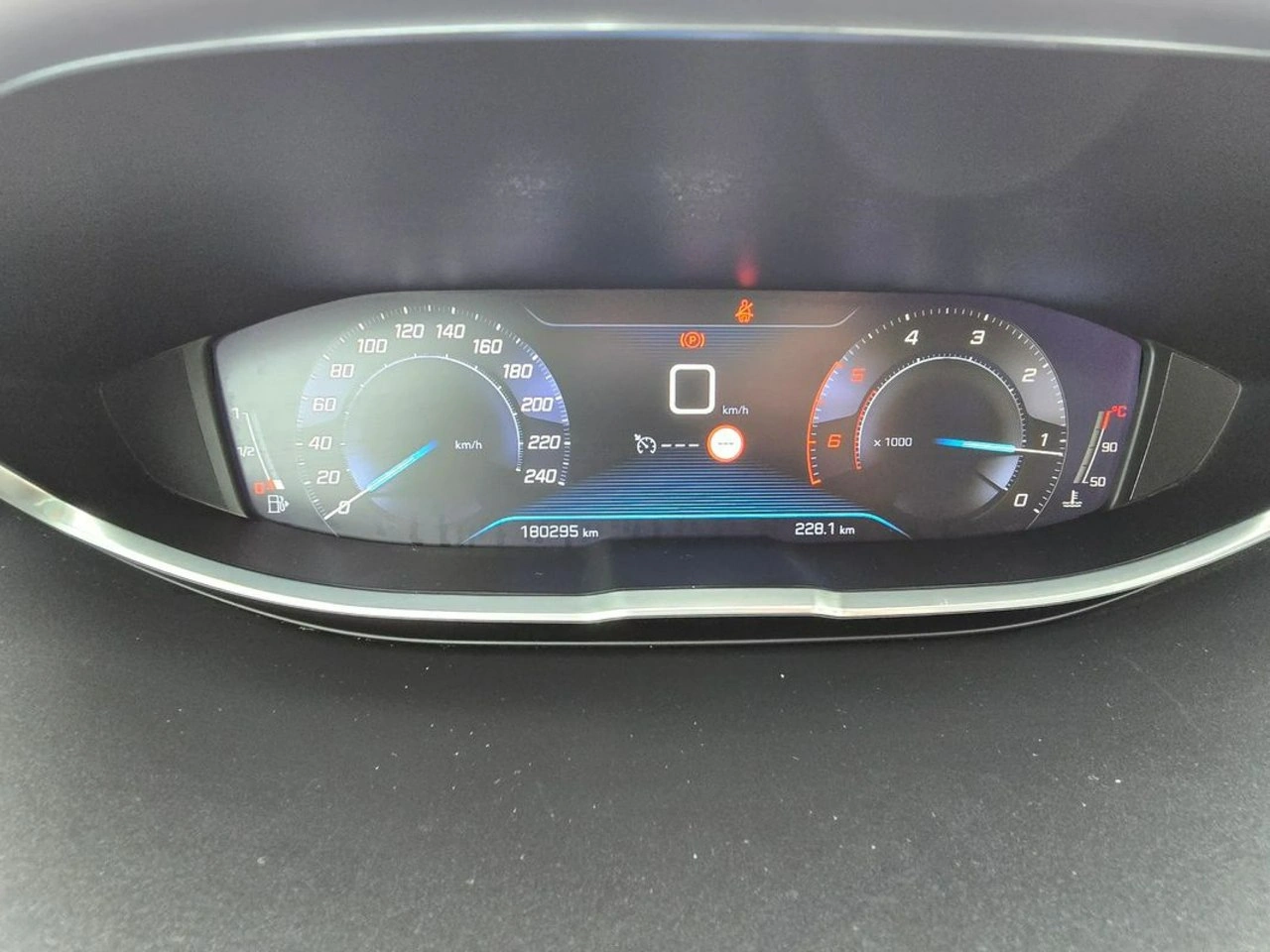 Peugeot 5008 - Zdjęcie 13