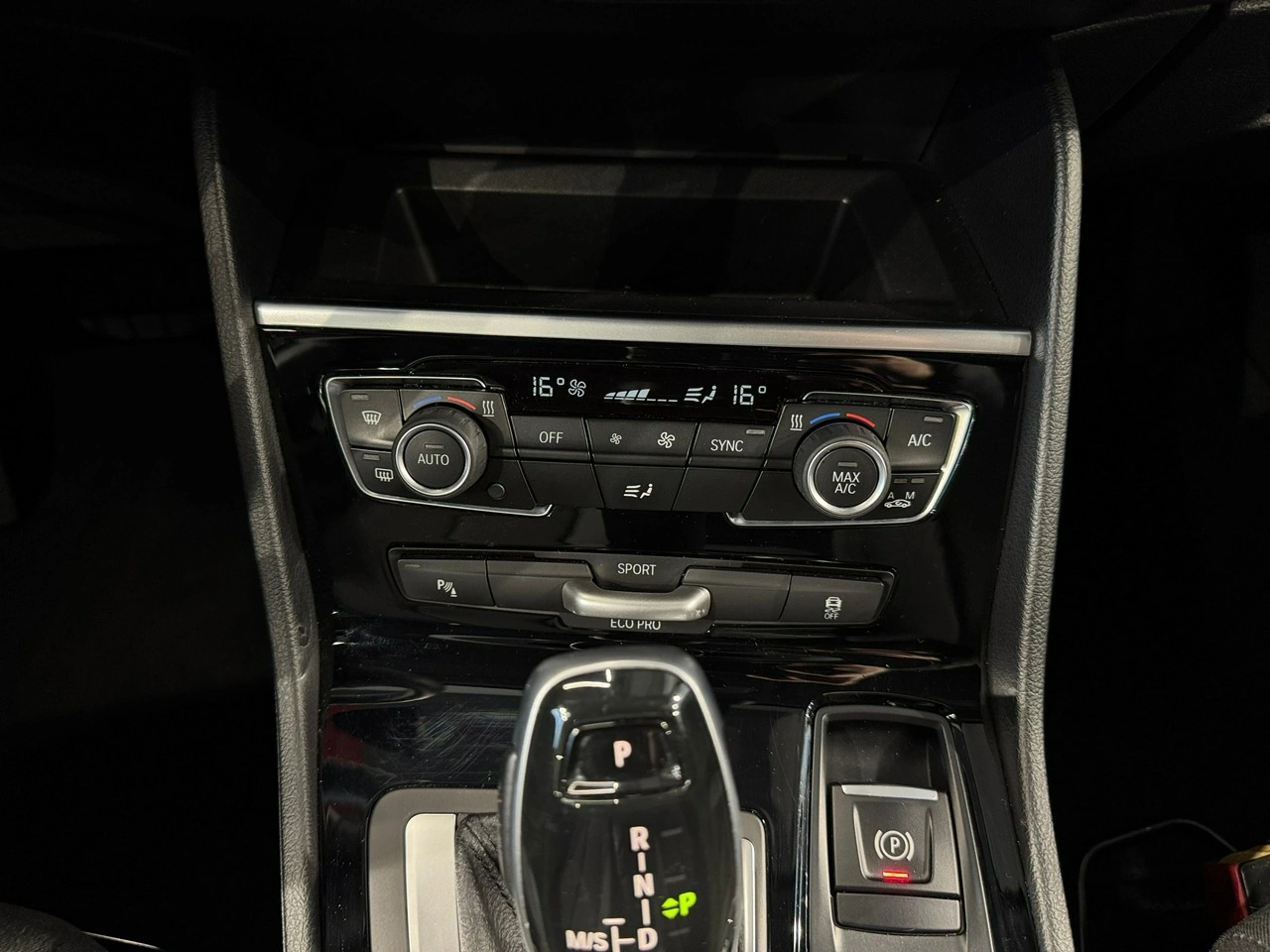 BMW 218 - Zdjęcie 25