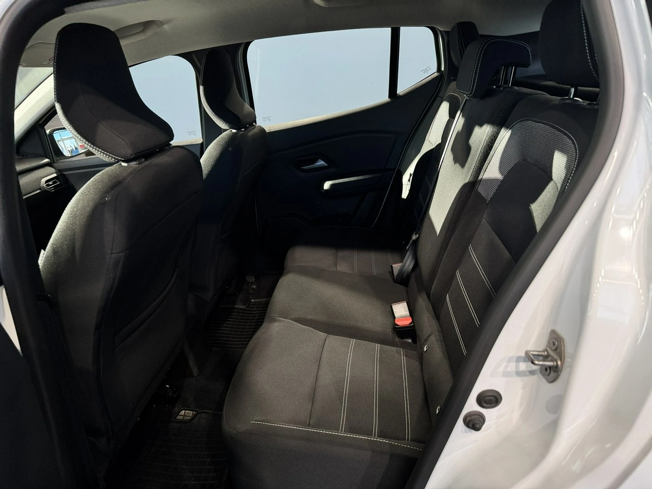 Dacia Sandero - Zdjęcie 10