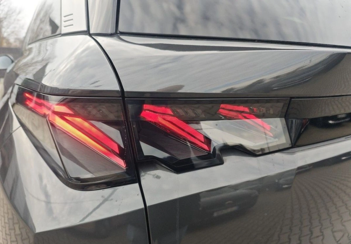 Peugeot 5008 - Zdjęcie 16