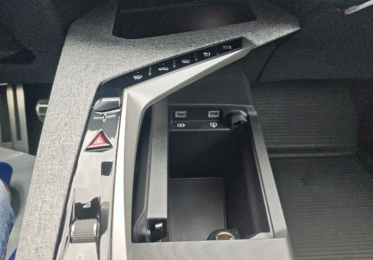 Peugeot 5008 - Zdjęcie 24