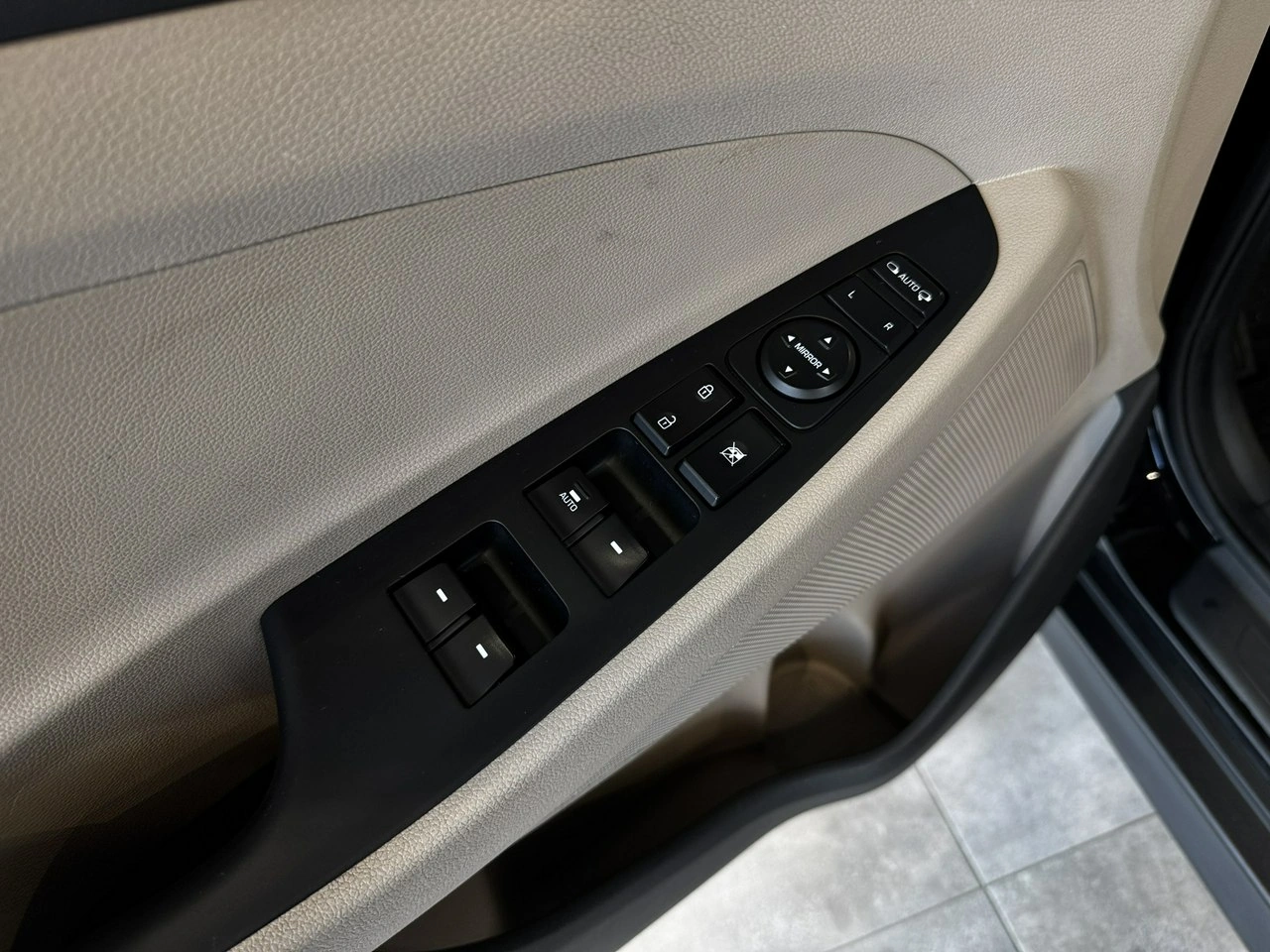 Hyundai Tucson - Zdjęcie 13