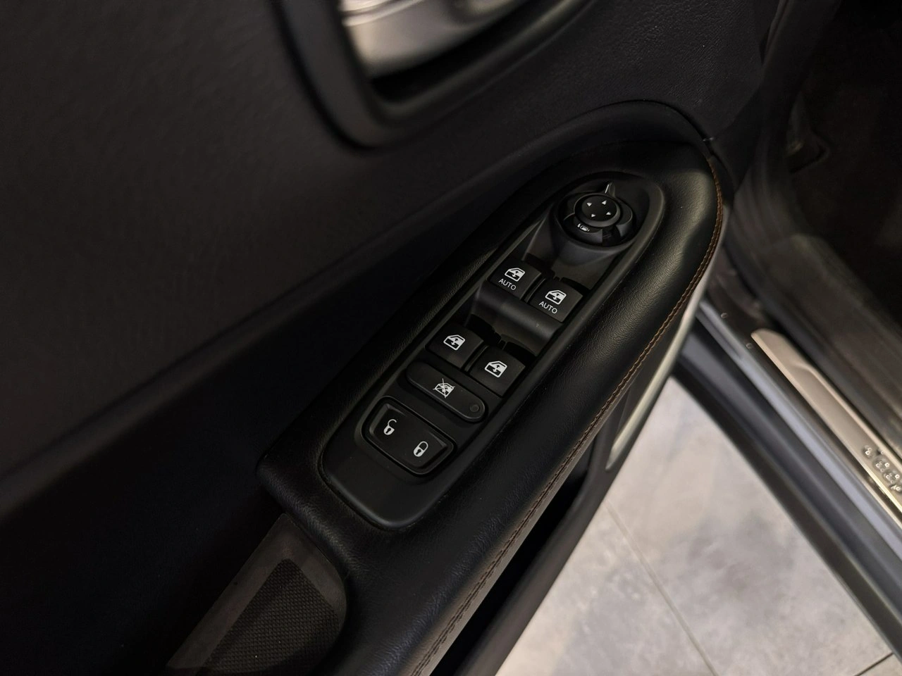 Jeep Compass - Zdjęcie 14