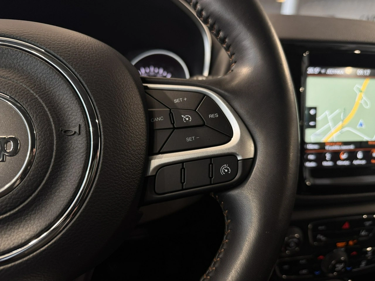 Jeep Compass - Zdjęcie 19