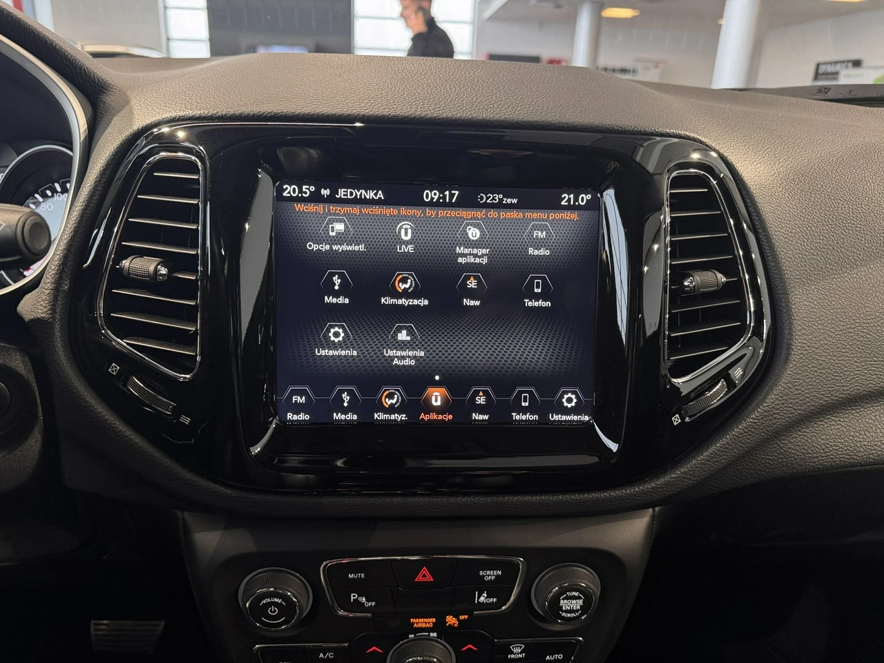 Jeep Compass - Zdjęcie 25