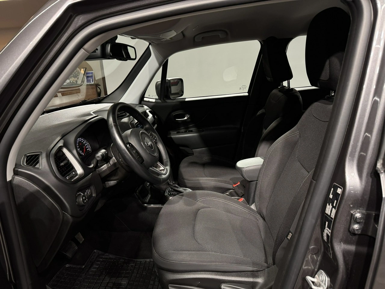 Jeep Renegade - Zdjęcie 11