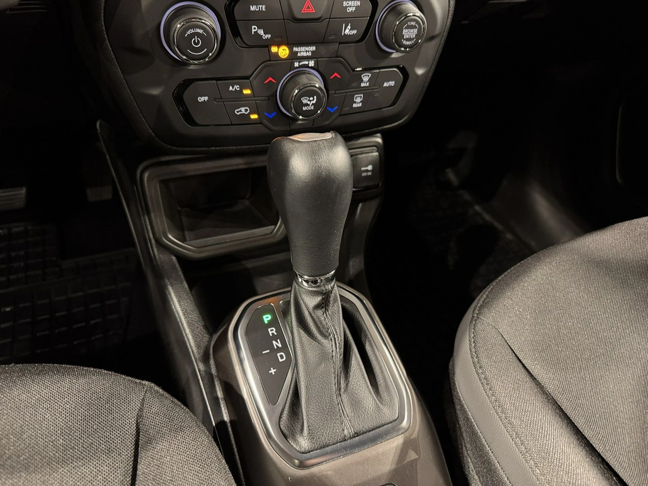 Jeep Renegade - Zdjęcie 21