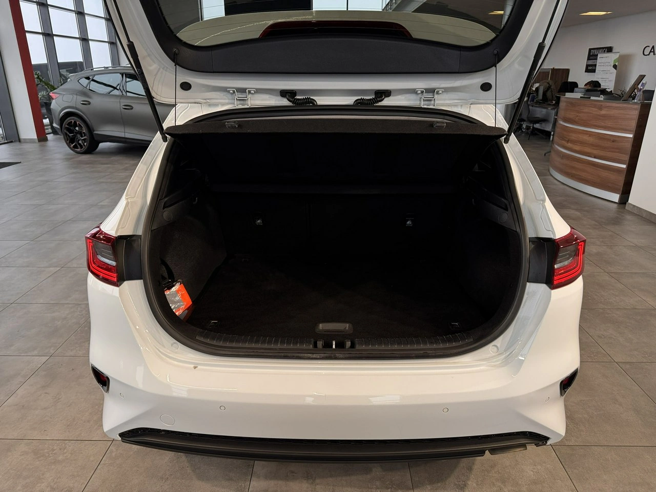 Kia Ceed - Zdjęcie 11