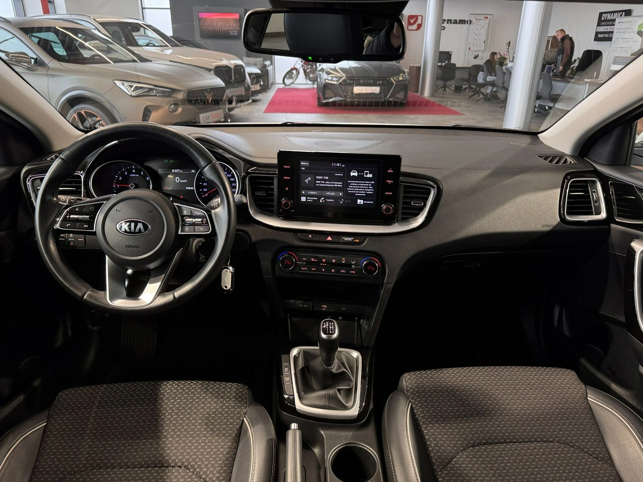 Kia Ceed - Zdjęcie 18