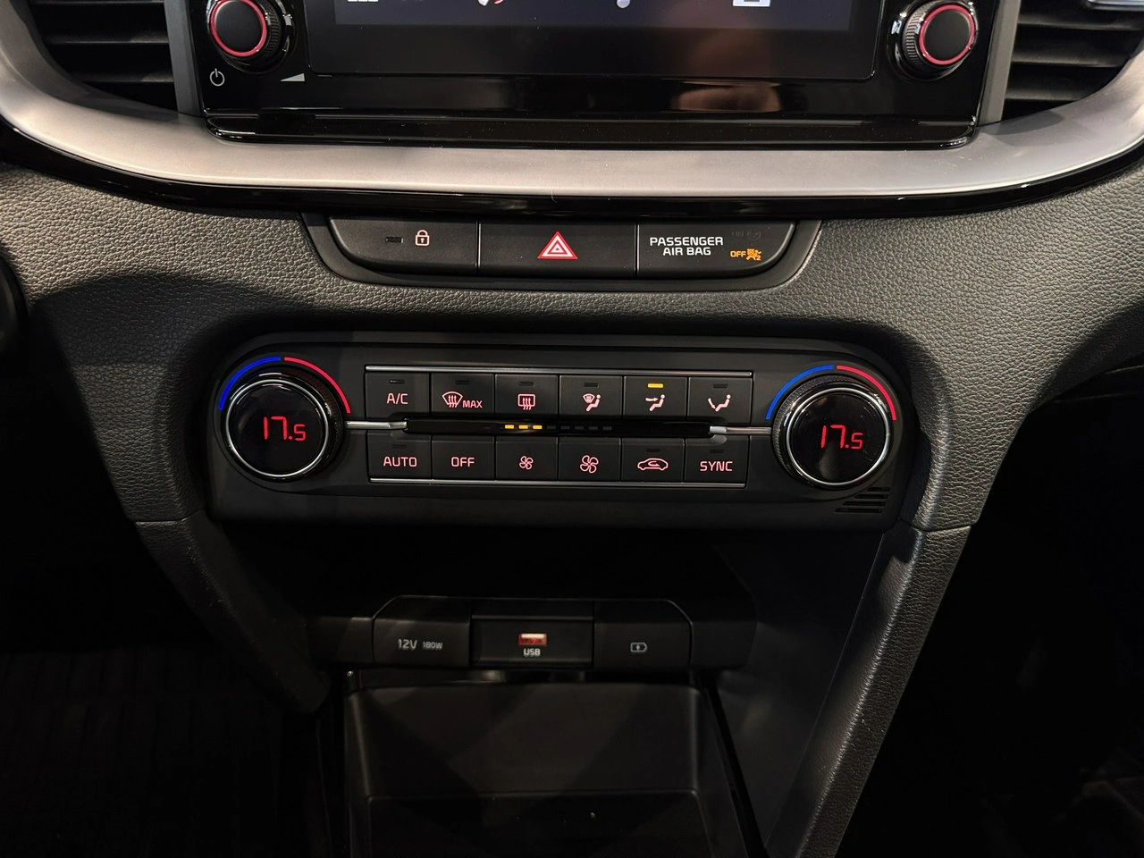 Kia Ceed - Zdjęcie 24