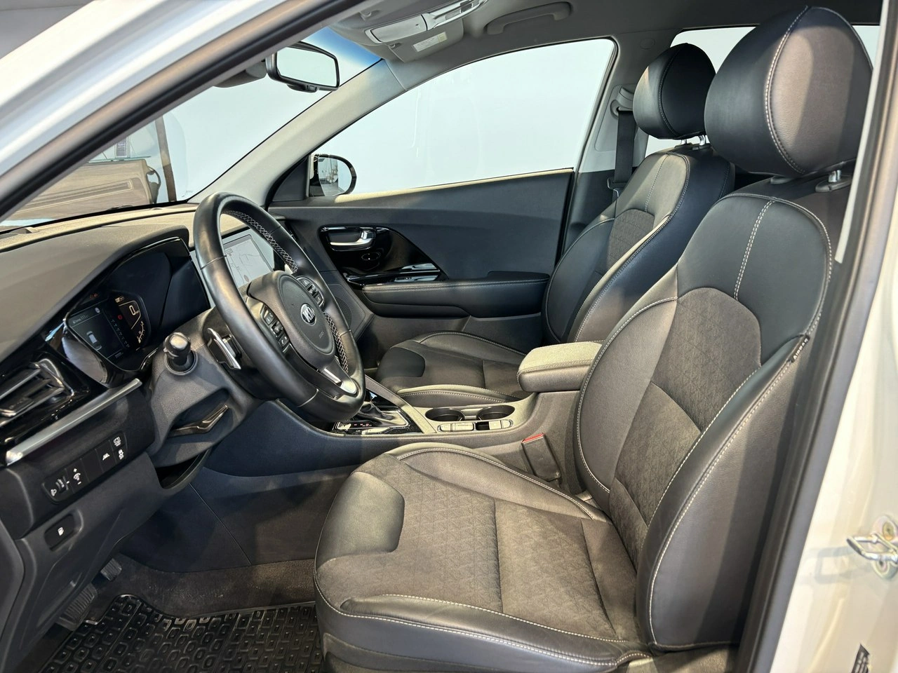 Kia Niro - Zdjęcie 14