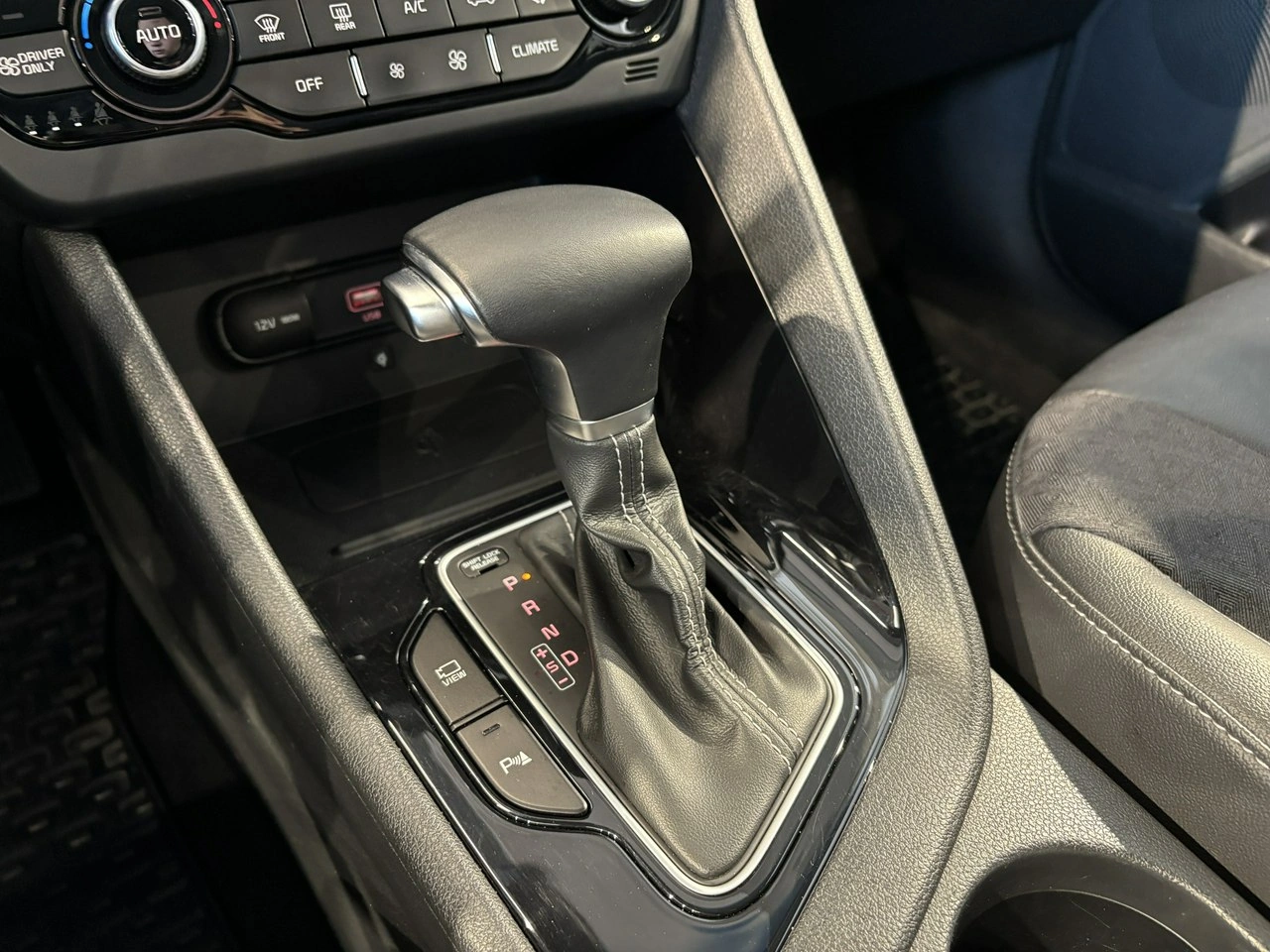 Kia Niro - Zdjęcie 25