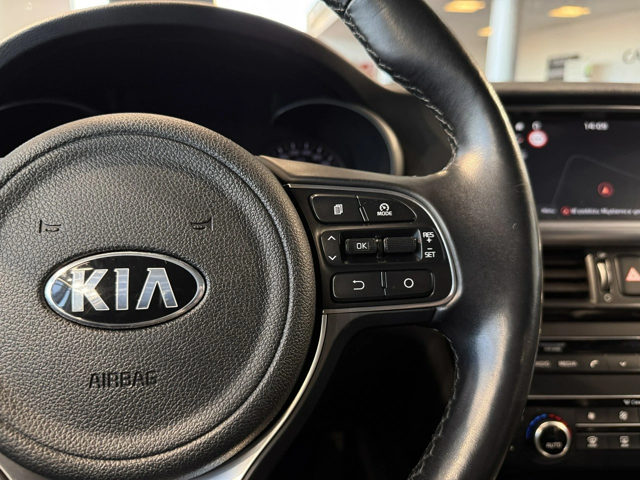 Kia Optima - Zdjęcie 23