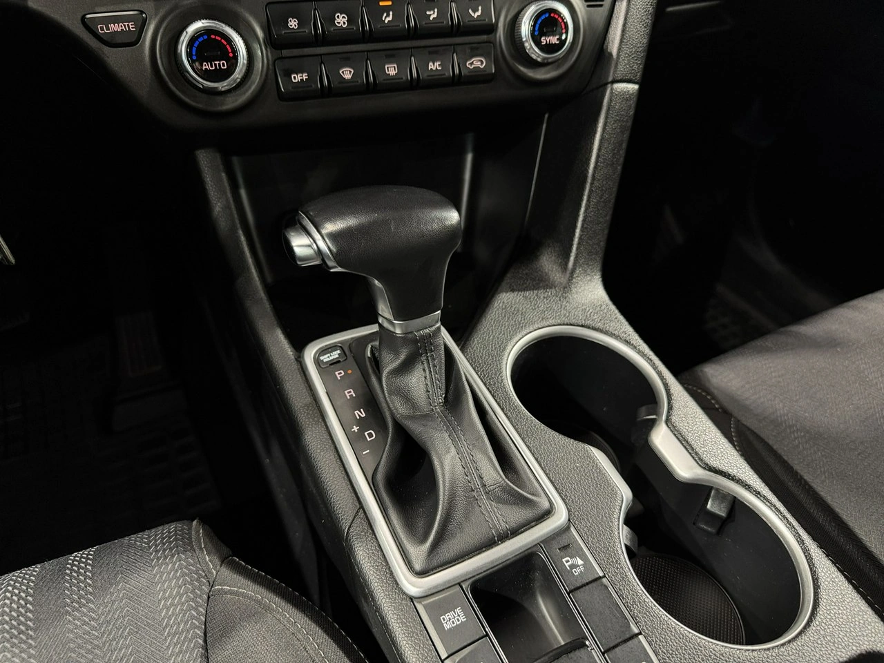 Kia Sportage - Zdjęcie 24