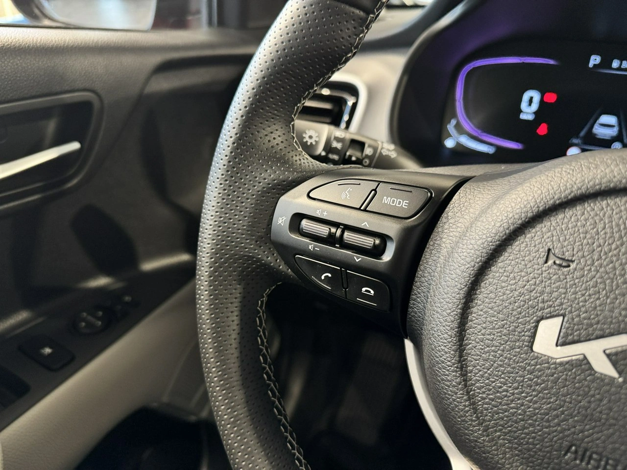 Kia Stonic - Zdjęcie 17