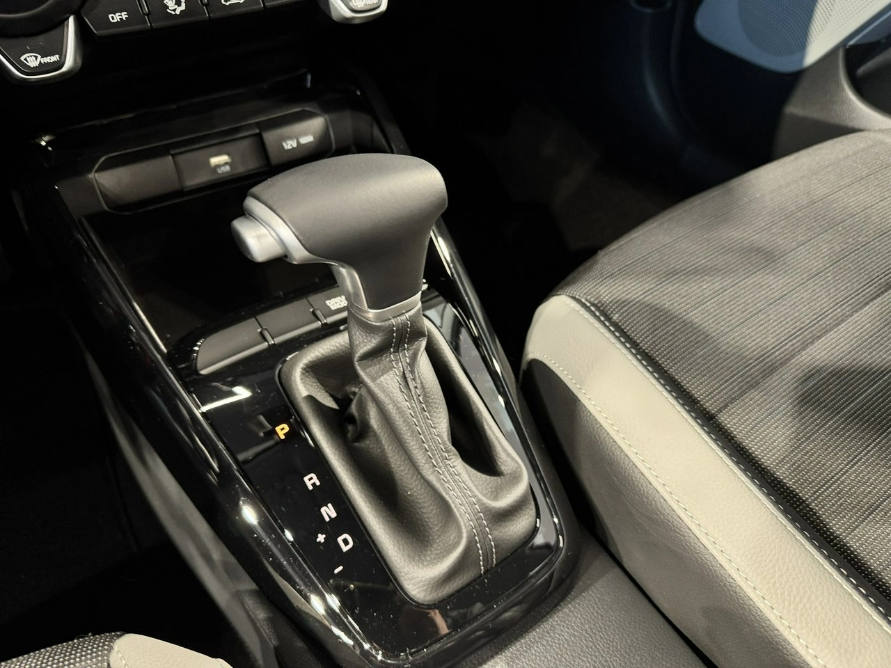 Kia Stonic - Zdjęcie 22