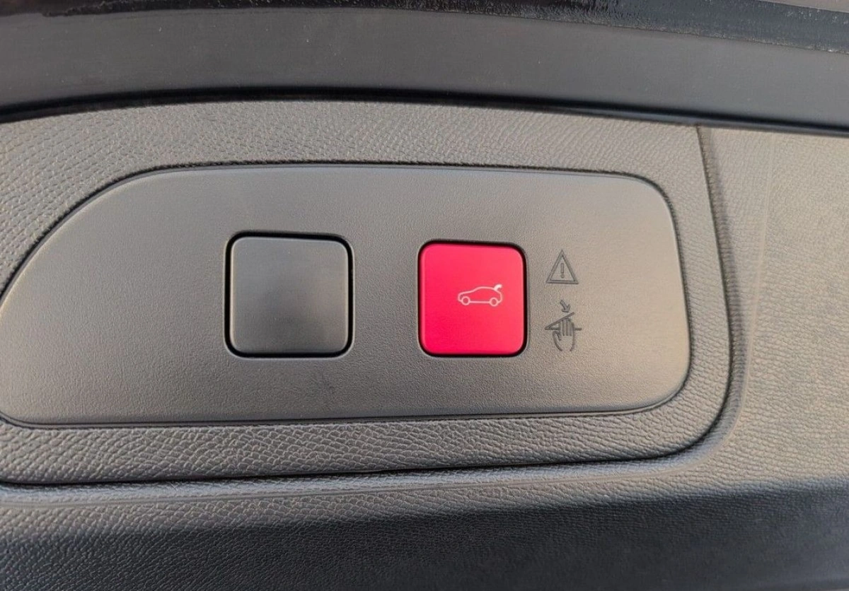 DS Automobiles DS 7 Crossback - Zdjęcie 12