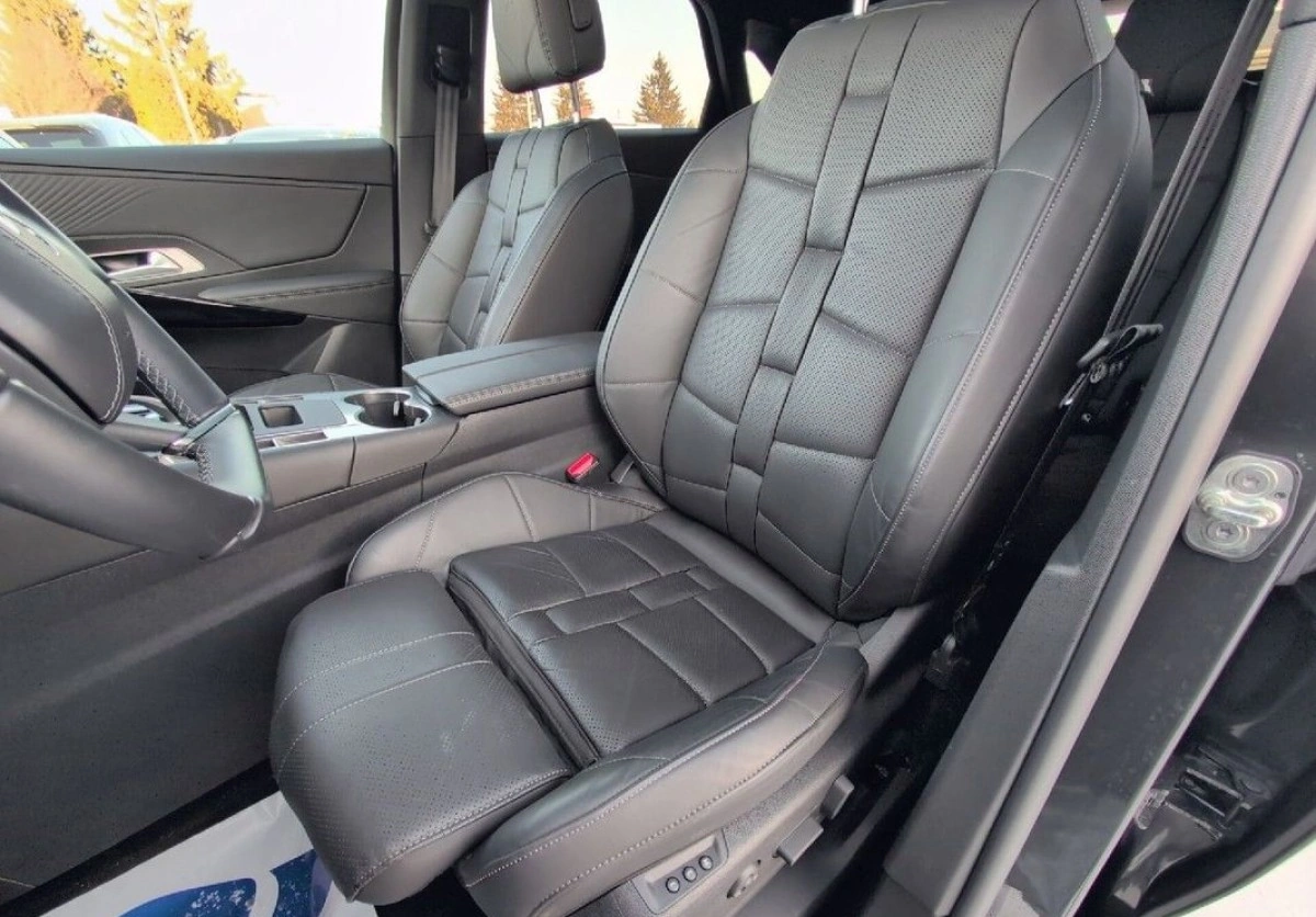 DS Automobiles DS 7 Crossback - Zdjęcie 28