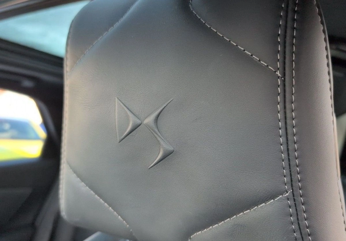 DS Automobiles DS 7 Crossback - Zdjęcie 29