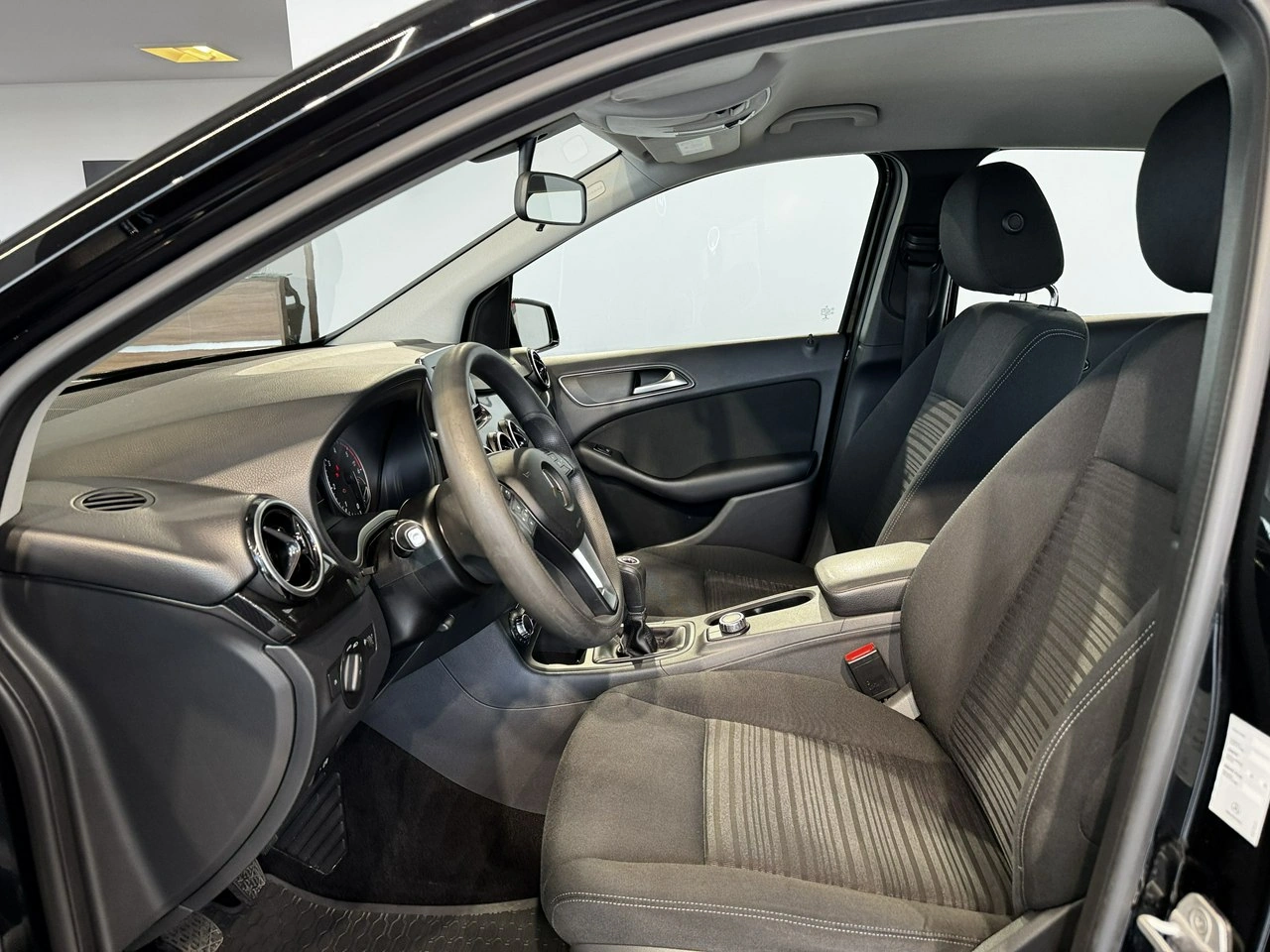 Mercedes B 180 - Zdjęcie 11