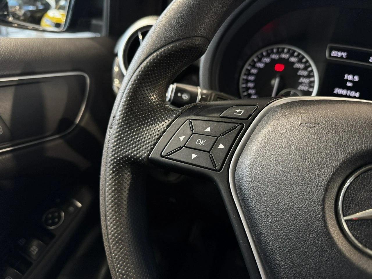 Mercedes B 180 - Zdjęcie 16