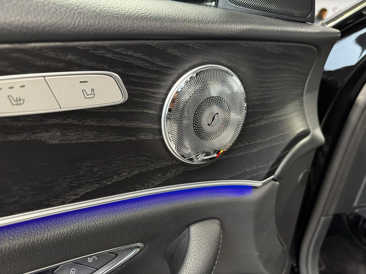 Mercedes E 220 - Zdjęcie 24