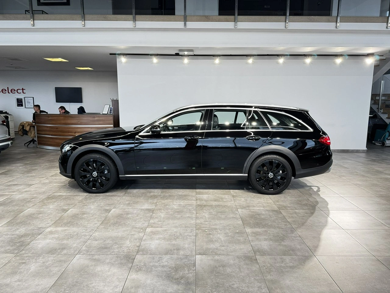 Mercedes E 220 - Zdjęcie 4