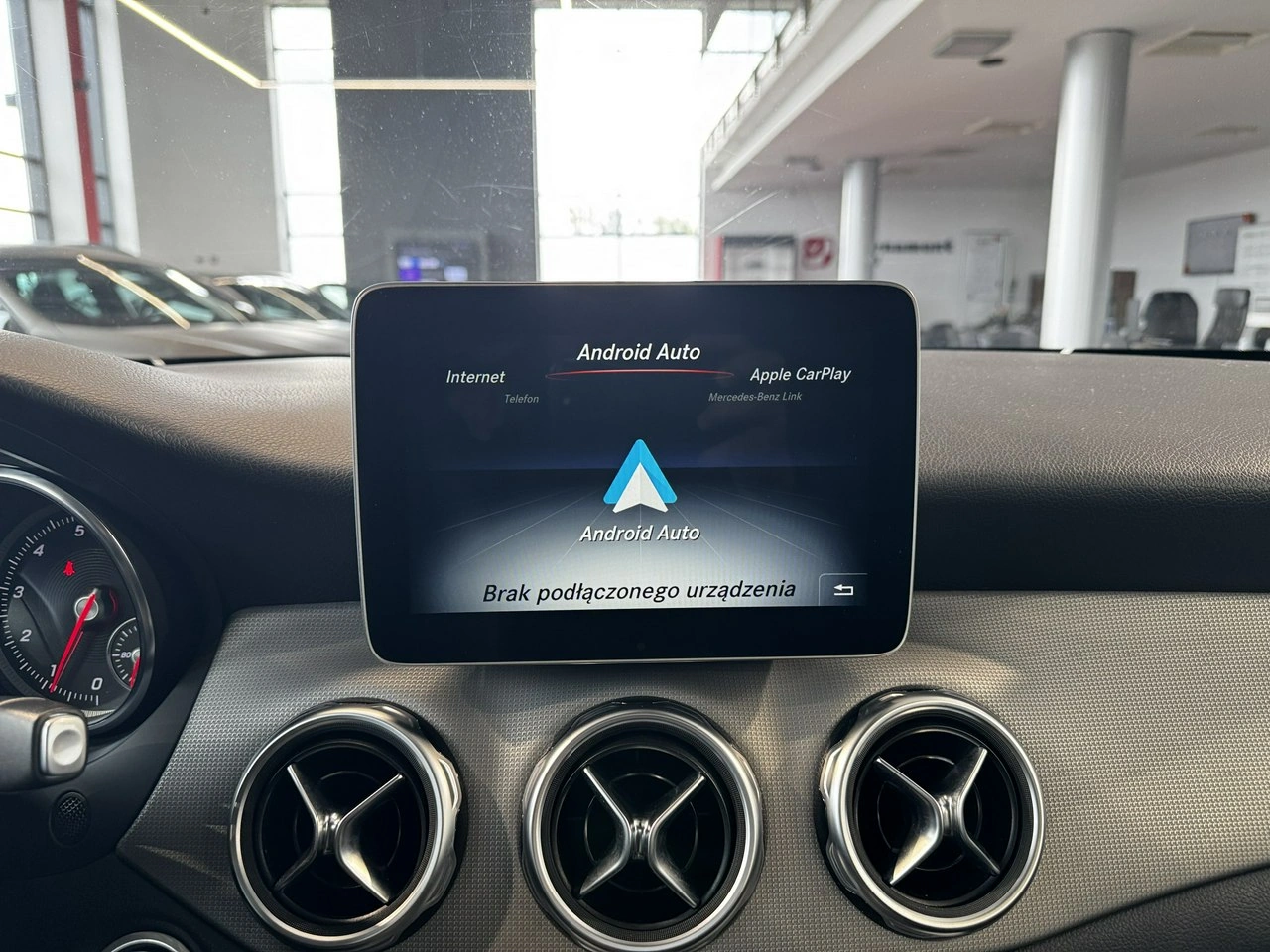 Mercedes GLA 200 - Zdjęcie 21