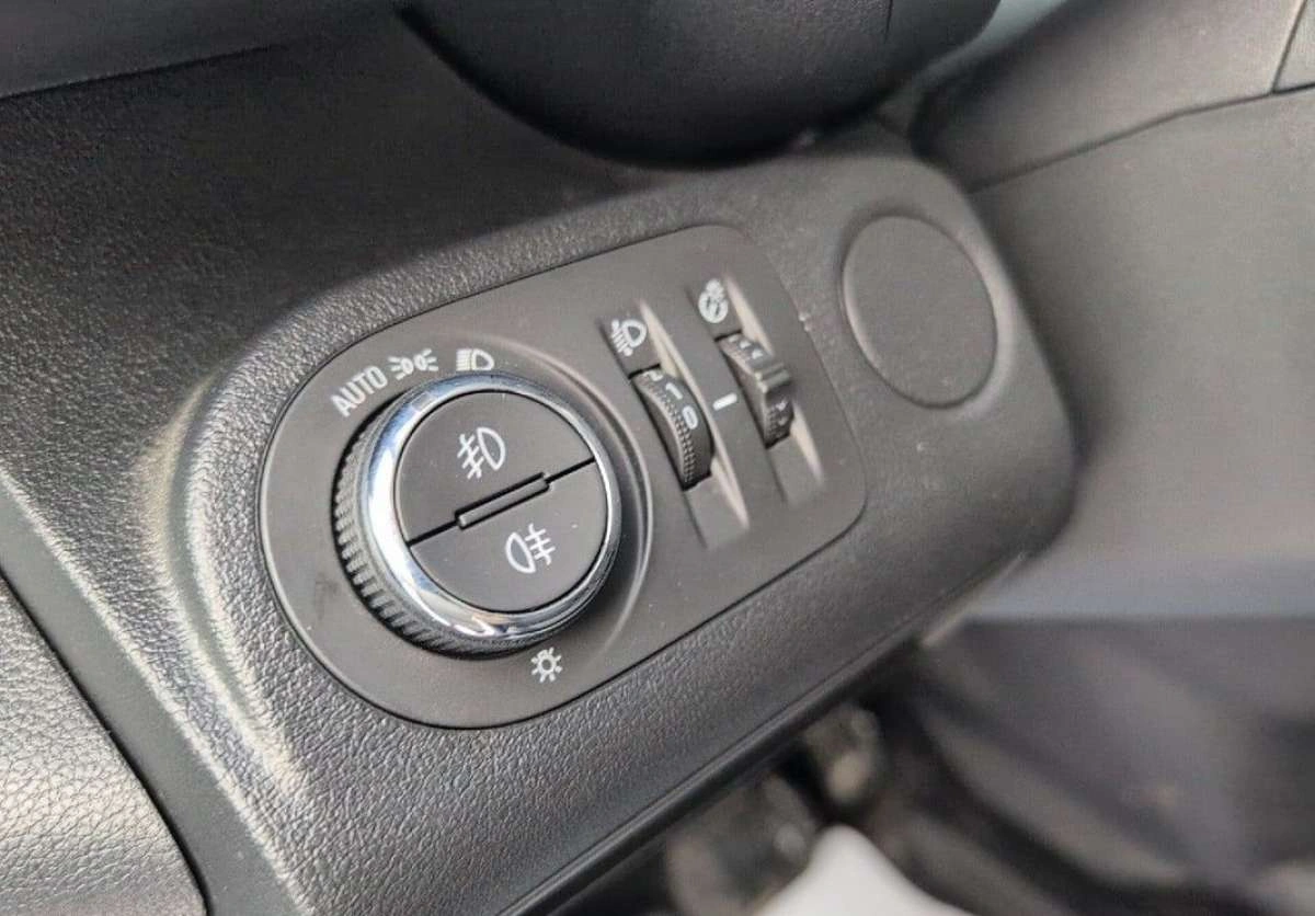 Opel Combo - Zdjęcie 12