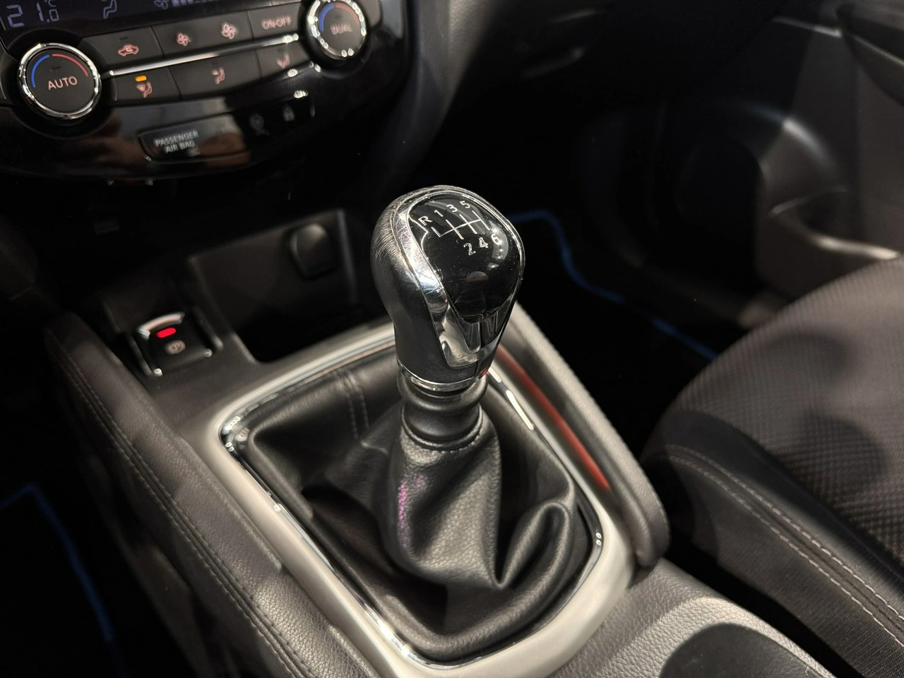 Nissan Qashqai - Zdjęcie 20