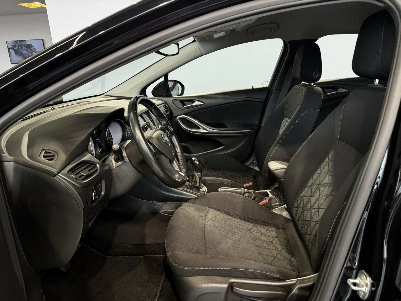 Opel Astra - Zdjęcie 13