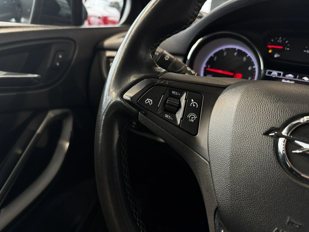 Opel Astra - Zdjęcie 18