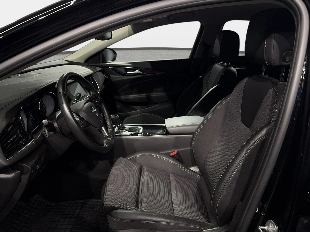 Opel Insignia - Zdjęcie 13