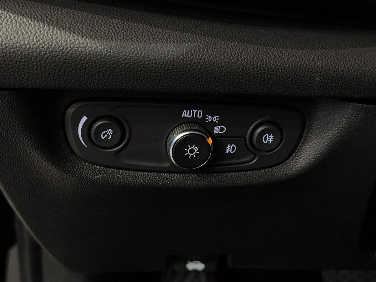 Opel Insignia - Zdjęcie 15