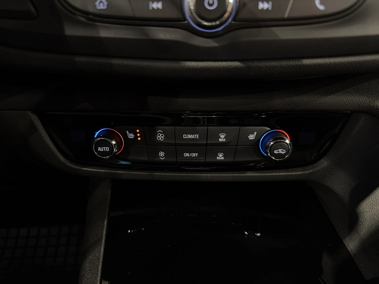 Opel Insignia - Zdjęcie 22