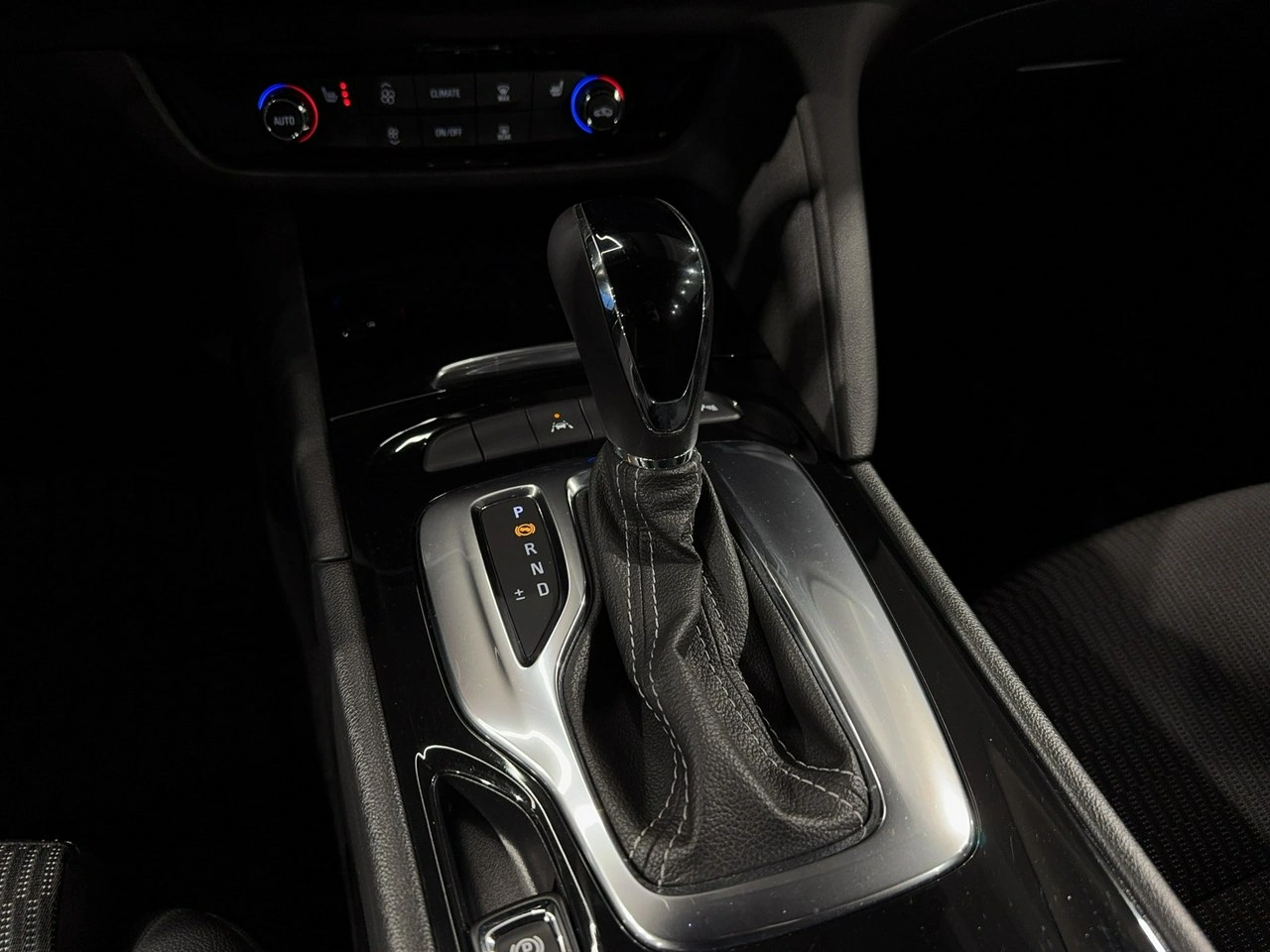 Opel Insignia - Zdjęcie 23