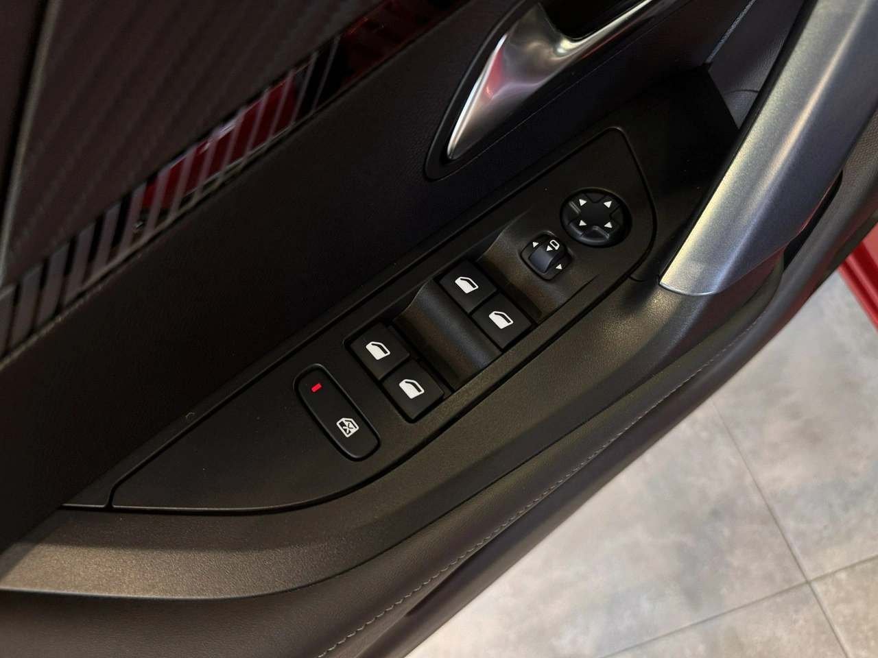 Peugeot 2008 - Zdjęcie 15