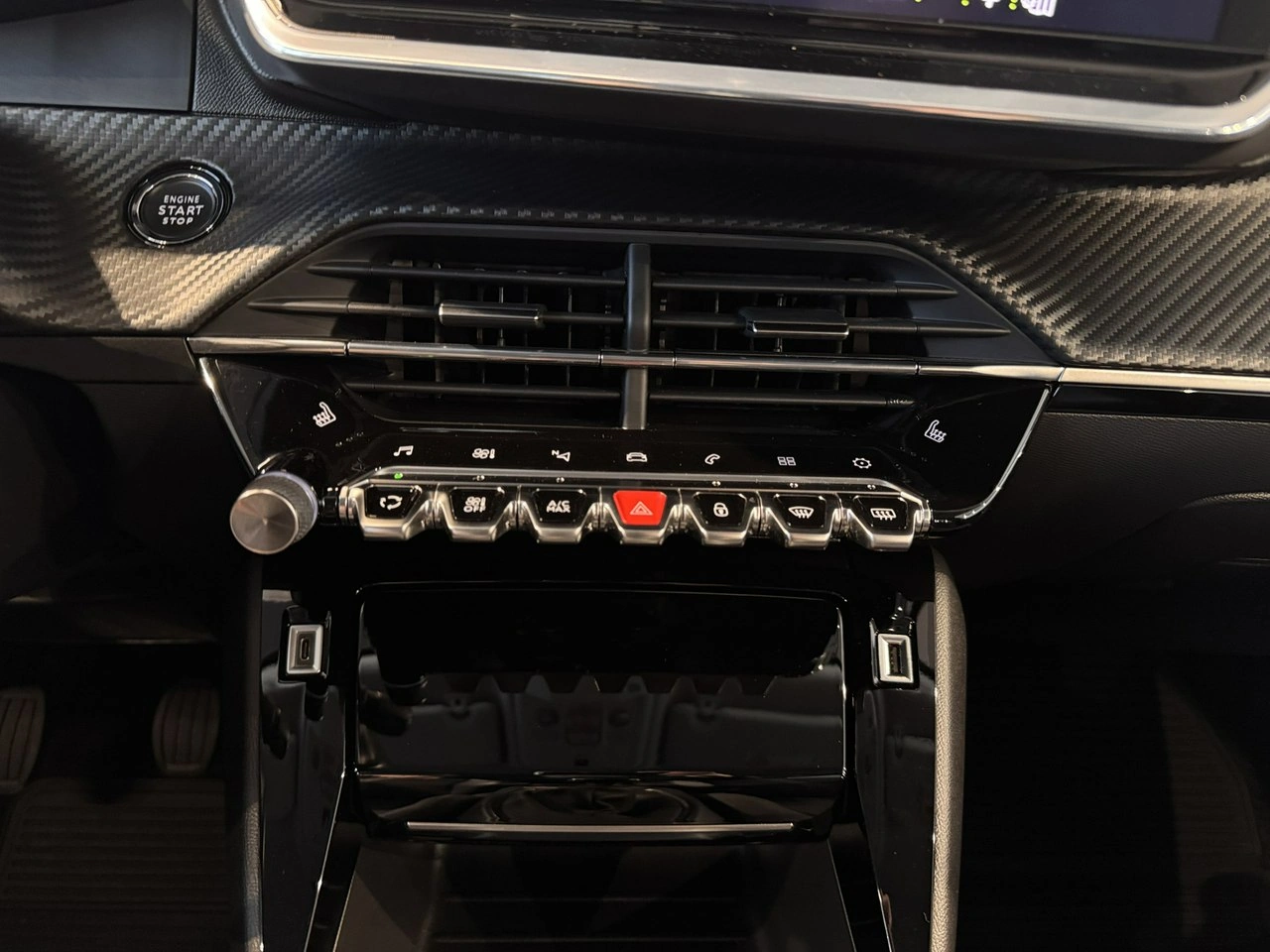 Peugeot 2008 - Zdjęcie 23