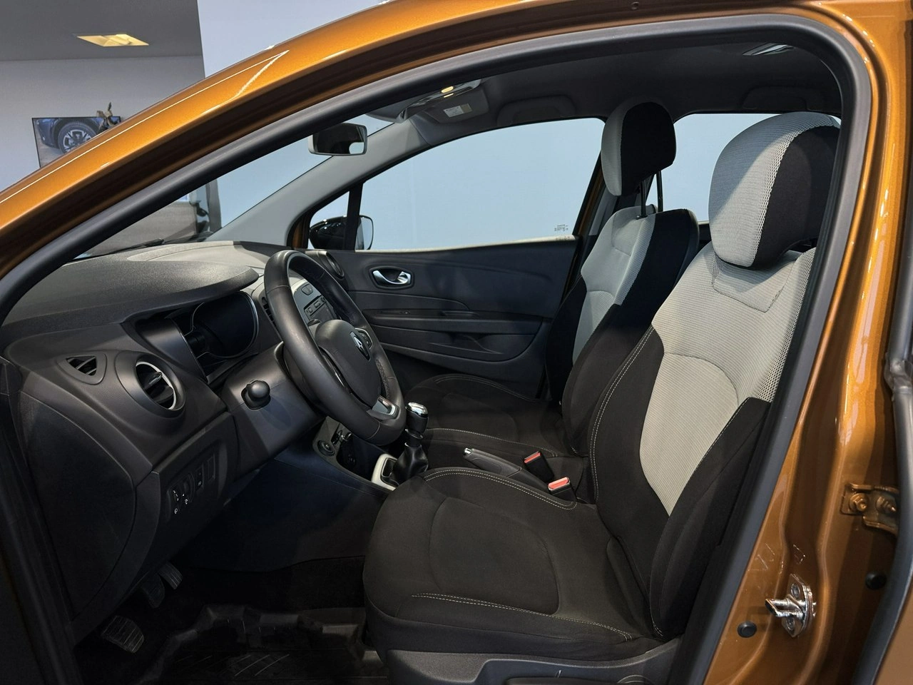 Renault Captur - Zdjęcie 11
