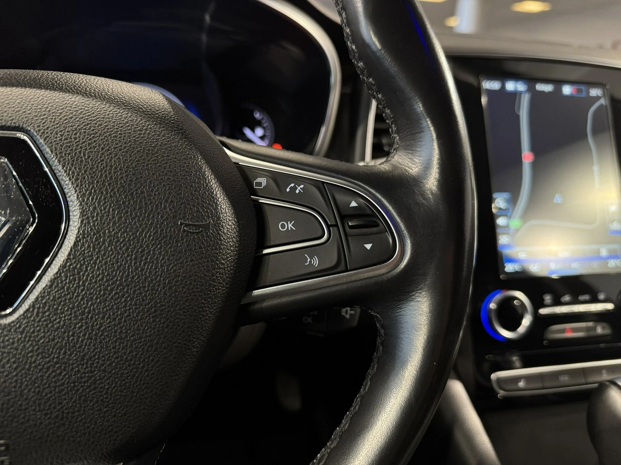 Renault Talisman - Zdjęcie 22