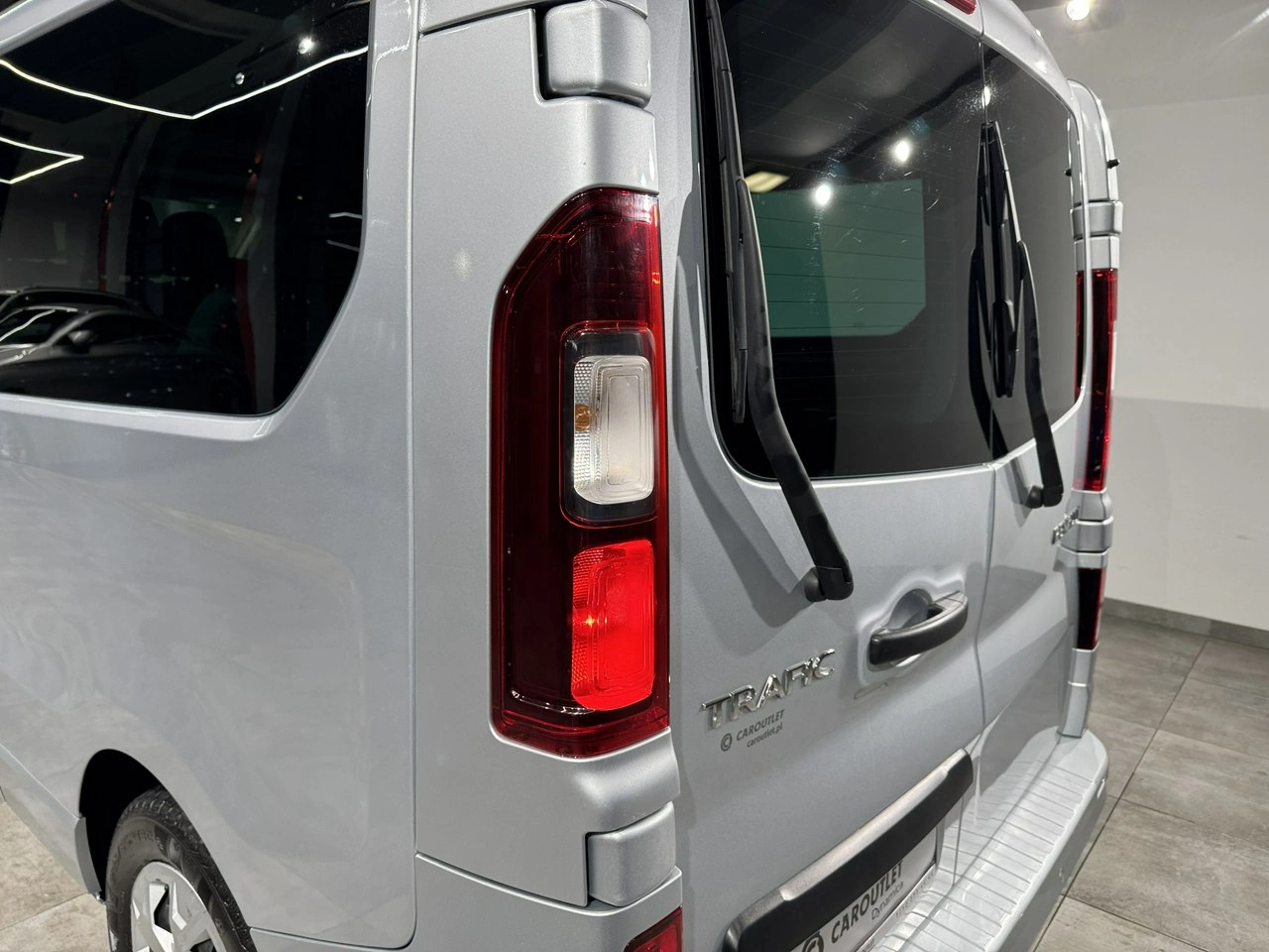 Renault Trafic - Zdjęcie 10