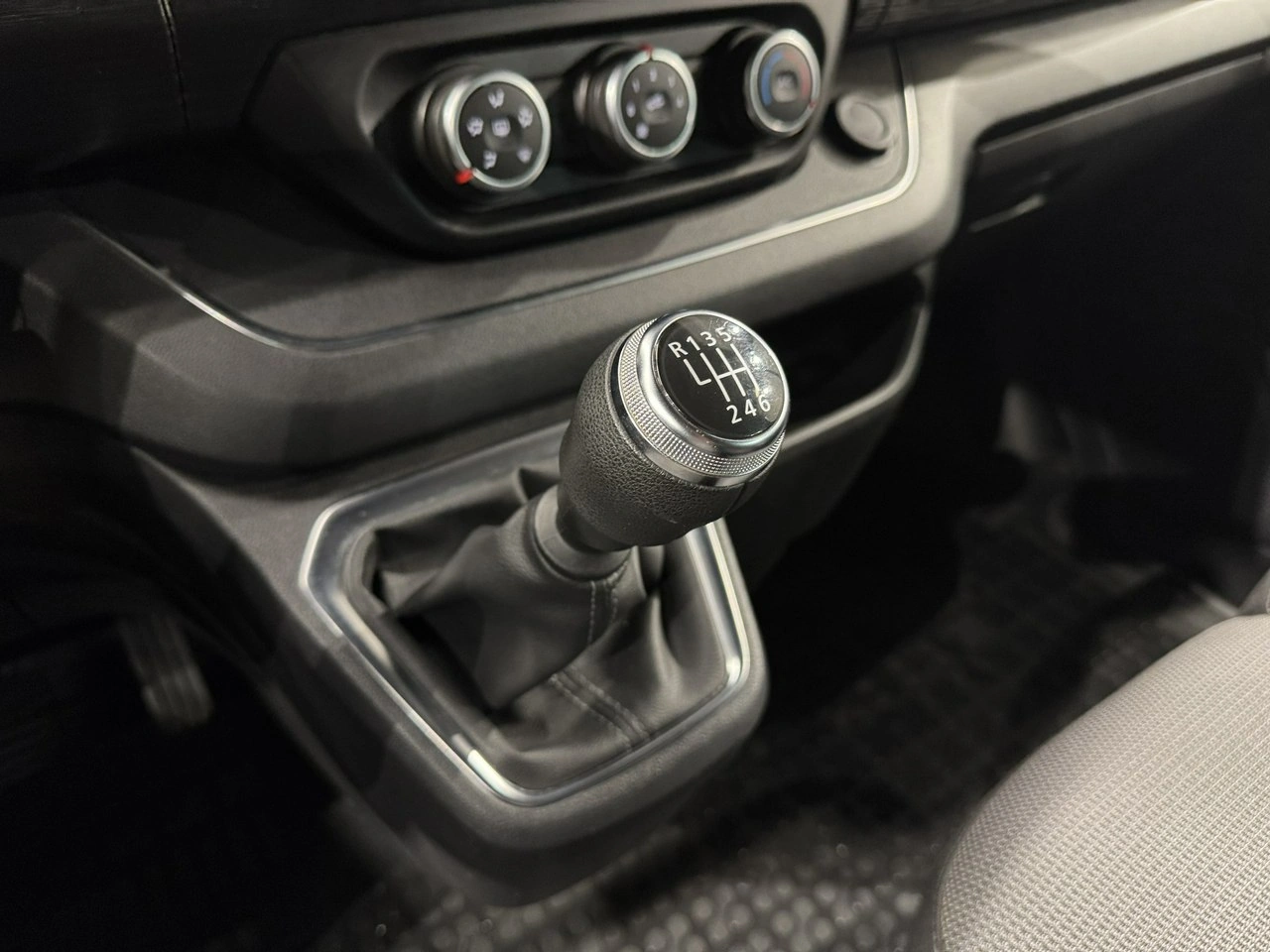 Renault Trafic - Zdjęcie 25