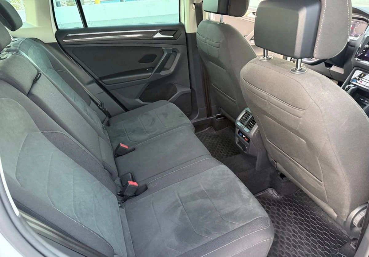 Volkswagen Tiguan - Zdjęcie 25